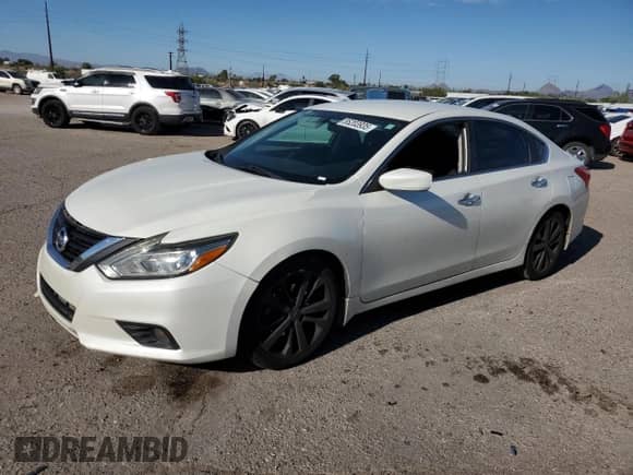 2016 Nissan Altima SV z VIN 1N4AL3AP1GC287985, wystawiony jako Copart lot #85203935 z przebiegiem 133 499 mil mil oraz Szkoda całkowita • Salvage title. Historia ofert i sprzedaży dostępna na DreamBid. Obrazek 1.