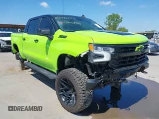 2022 Chevrolet Silverado 1500 RST z VIN 1GCUDEED7NZ585337, wystawiony jako IAAI lot #42092773 z przebiegiem 37 402 mil mil oraz . Historia ofert i sprzedaży dostępna na DreamBid. Obrazek 1.
