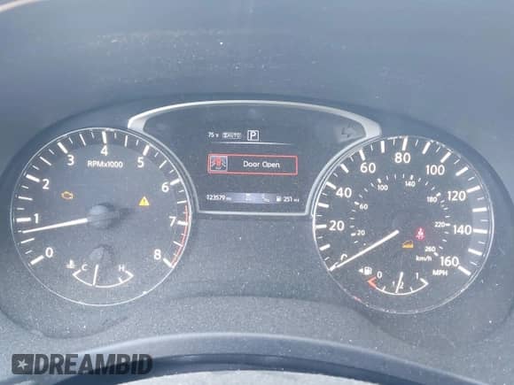 2019 Nissan Pathfinder SL with VIN 5N1DR2MM5KC589690, listed as a IAAI auction lot 42072152 with 123,579 mi miles and . Bid and sale history available at DreamBid. Image 7.