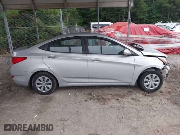 2016 Hyundai Accent SE z VIN KMHCT4AE0GU138609, wystawiony jako IAAI lot #43196702 z przebiegiem 116 391 mil mil oraz . Historia ofert i sprzedaży dostępna na DreamBid. Obrazek 14.