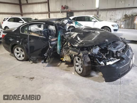 2004 BMW 5 Series 530i с VIN WBANA73504B047314, выставлен на аукционе Copart как лот 85762385 с пробегом Не указан миль и На запчасти • Non repairable. История ставок и продаж доступна на DreamBid. Изображение 4.