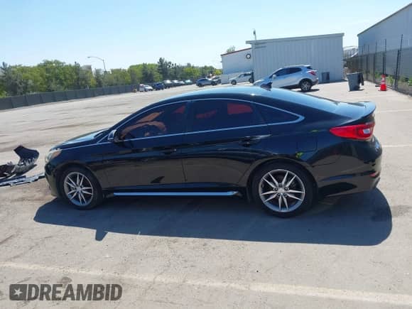 2017 Hyundai Sonata Limited with VIN 5NPE34AB8HH544913, listed as a IAAI auction lot 43281208 with 123,098 mi miles and . Bid and sale history available at DreamBid. Image 15.