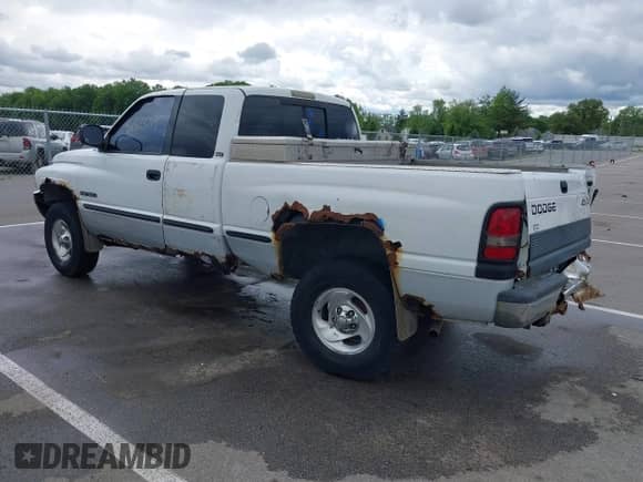 1999 Dodge 1500 with VIN 3B7HF12Y2XG116753, listed as a IAAI auction lot 42323719 with Not provided miles and . Bid and sale history available at DreamBid. Image 3.