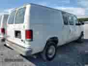 2000 Ford Econoline Cargo z VIN 1FTNE24L1YHB02766, wystawiony jako Copart lot #83772725 z przebiegiem 119 156 mil mil oraz Czysty tytuł • Clean title. Historia ofert i sprzedaży dostępna na DreamBid. Obrazek 3.