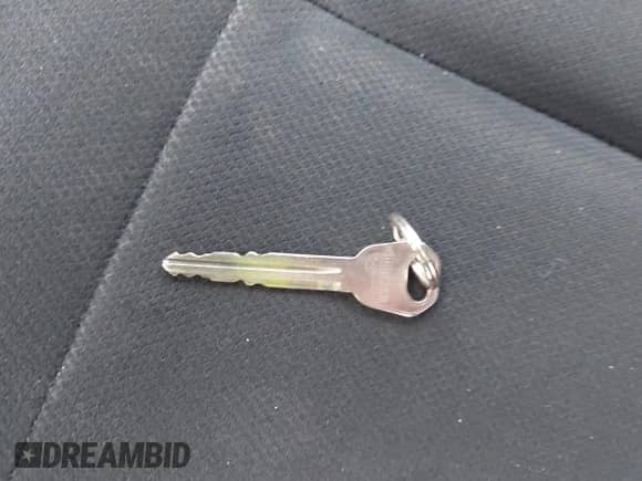 2015 Nissan Note S with VIN 3N1CE2CPXFL404411, listed as a IAAI auction lot 41199591 with 143,763 mi miles and . Bid and sale history available at DreamBid. Image 11.