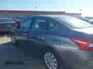 2019 Nissan Sentra SV z VIN 3N1AB7AP9KY321212, wystawiony jako IAAI lot #43487698 z przebiegiem 186 743 mil mil oraz . Historia ofert i sprzedaży dostępna na DreamBid. Obrazek 14.