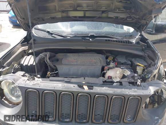 2017 Jeep Renegade Latitude с VIN ZACCJABB5HPG61186, выставлен на аукционе IAAI как лот 42687383 с пробегом 106 100 миль миль и . История ставок и продаж доступна на DreamBid. Изображение 10.