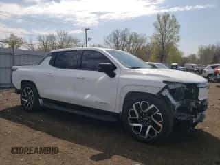 2024 Chevrolet Silverado EV RST z VIN 1GC40ZEL9RU301932, wystawiony jako Copart lot #54297145 z przebiegiem 5 502 mil mil oraz Szkoda całkowita • Salvage title. Historia ofert i sprzedaży dostępna na DreamBid. Obrazek 4.