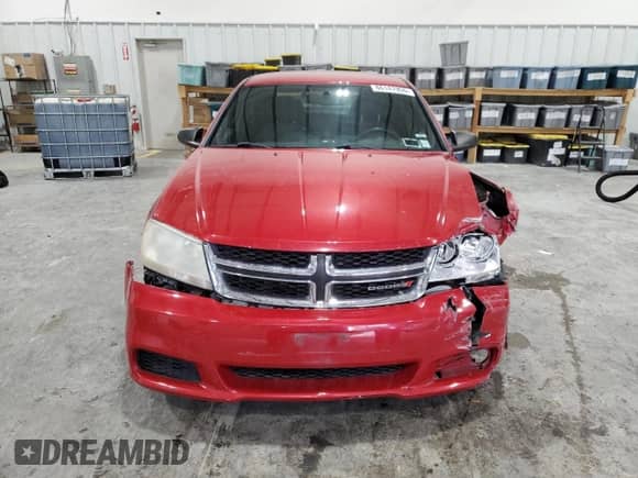 2014 Dodge Avenger SE z VIN 1C3CDZABXEN166692, wystawiony jako Copart lot #86147955 z przebiegiem 138 634 mil mil oraz Szkoda całkowita • Salvage title. Historia ofert i sprzedaży dostępna na DreamBid. Obrazek 5.