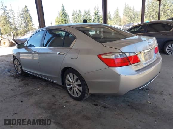 2014 Honda Accord EX с VIN 1HGCR2F70EA040150, выставлен на аукционе IAAI как лот 43450370 с пробегом 132 805 миль миль и . История ставок и продаж доступна на DreamBid. Изображение 3.