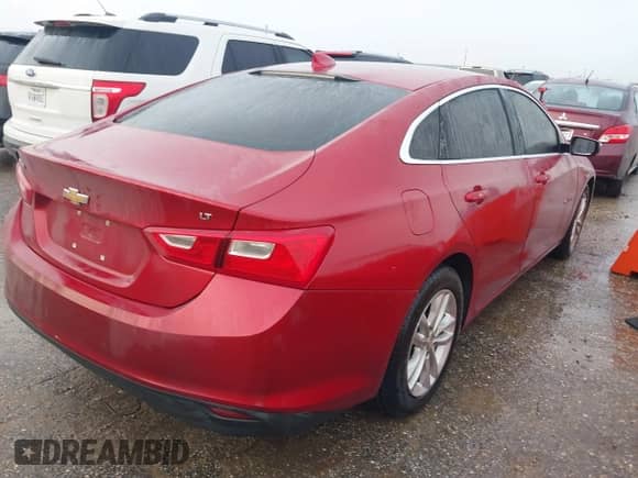 2016 Chevrolet Malibu LT z VIN 1G1ZE5ST5GF325787, wystawiony jako IAAI lot #41556484 z przebiegiem 110 612 mil mil oraz . Historia ofert i sprzedaży dostępna na DreamBid. Obrazek 4.