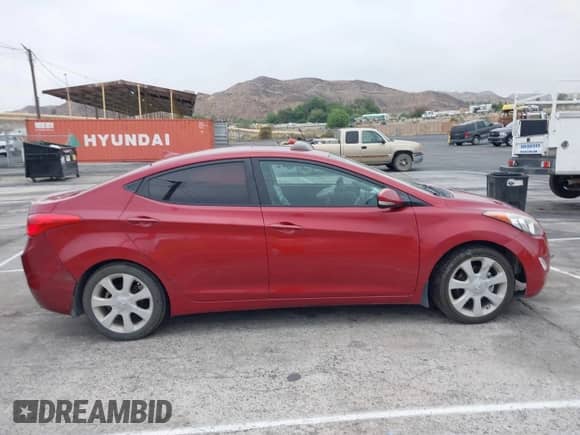 2013 Hyundai Elantra GLS z VIN KMHDH4AE8DU528388, wystawiony jako IAAI lot #43314142 z przebiegiem 107 193 mil mil oraz . Historia ofert i sprzedaży dostępna na DreamBid. Obrazek 13.