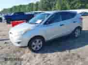 2013 Hyundai Tucson GL z VIN KM8JT3ABXDU705329, wystawiony jako IAAI lot #42685394 z przebiegiem 243 571 mil mil oraz . Historia ofert i sprzedaży dostępna na DreamBid. Obrazek 2.