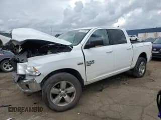 2019 Ram 1500 SLT with VIN 1C6RR7LT6KS524585, listed as a Copart auction lot 70803335 with 164,588 mi miles and Clean title. Bid and sale history available at DreamBid. Image 1.