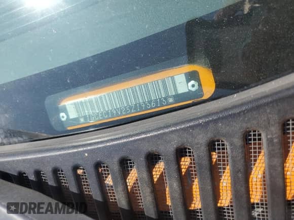 2005 Chevrolet Silverado 1500 LS with VIN 1GCEC19V25Z193613, listed as a Copart auction lot 62184885 with Not provided miles and Salvage title. Bid and sale history available at DreamBid. Image 12.