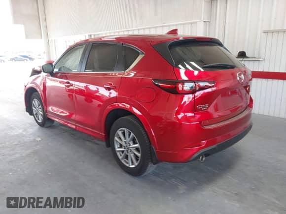 2024 Mazda CX-5 S Preferred z VIN JM3KFBCM8R0385569, wystawiony jako IAAI lot #42883633 z przebiegiem 9 613 mil mil oraz . Historia ofert i sprzedaży dostępna na DreamBid. Obrazek 3.
