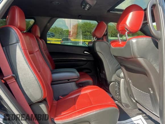 2021 Dodge Durango SRT Hellcat z VIN 1C4SDJH97MC740817, wystawiony jako Copart lot #86167725 z przebiegiem 57 427 mil mil oraz Czysty tytuł • Clean title. Historia ofert i sprzedaży dostępna na DreamBid. Obrazek 6.