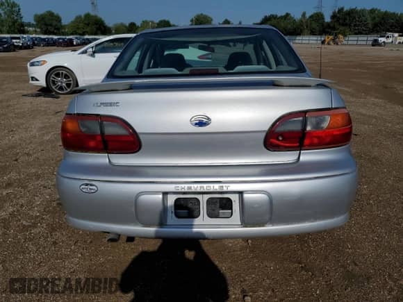 2005 Chevrolet Malibu Classic с VIN 1G1ND52F75M163813, выставлен на аукционе Copart как лот 70571455 с пробегом Не указан миль и Списание • Salvage title. История ставок и продаж доступна на DreamBid. Изображение 6.