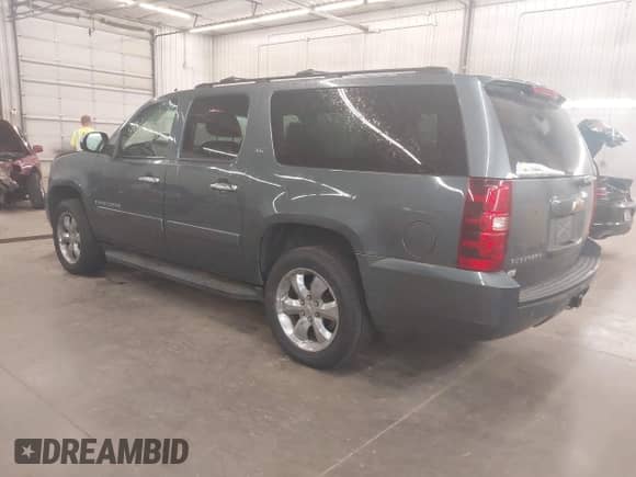 2008 Chevrolet Suburban 2LT с VIN 1GNFK16378J144492, выставлен на аукционе IAAI как лот 43188885 с пробегом 122 267 миль миль и . История ставок и продаж доступна на DreamBid. Изображение 3.
