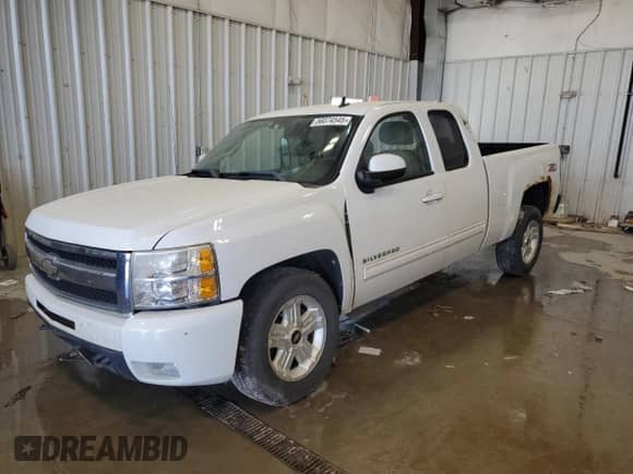 2011 Chevrolet Silverado 1500 LTZ z VIN 1GCRKTE3XBZ246915, wystawiony jako Copart lot #56074545 z przebiegiem Nie podano mil oraz Czysty tytuł • Clean title. Historia ofert i sprzedaży dostępna na DreamBid. Obrazek 1.