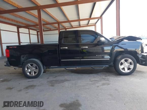 2014 Chevrolet Silverado 1500 LTZ z VIN 1GCVKSEC4EZ120918, wystawiony jako IAAI lot #42791870 z przebiegiem 175 849 mil mil oraz . Historia ofert i sprzedaży dostępna na DreamBid. Obrazek 13.