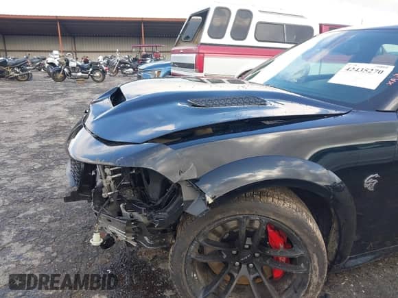 2021 Dodge Charger SRT Hellcat Redeye Widebody with VIN 2C3CDXL98MH620606, listed as a IAAI auction lot 42435270 with 30,819 mi miles and . Bid and sale history available at DreamBid. Image 6.