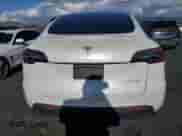 2020 Tesla Model Y Long Range z VIN 5YJYGDEE8LF035241, wystawiony jako Copart lot #85201715 z przebiegiem 60 134 mil mil oraz Szkoda całkowita • Salvage title. Historia ofert i sprzedaży dostępna na DreamBid. Obrazek 6.