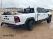 2023 Ram 1500 TRX z VIN 1C6SRFU90PN503803, wystawiony jako IAAI lot #42659089 z przebiegiem 35 642 mil mil oraz . Historia ofert i sprzedaży dostępna na DreamBid. Obrazek 4.