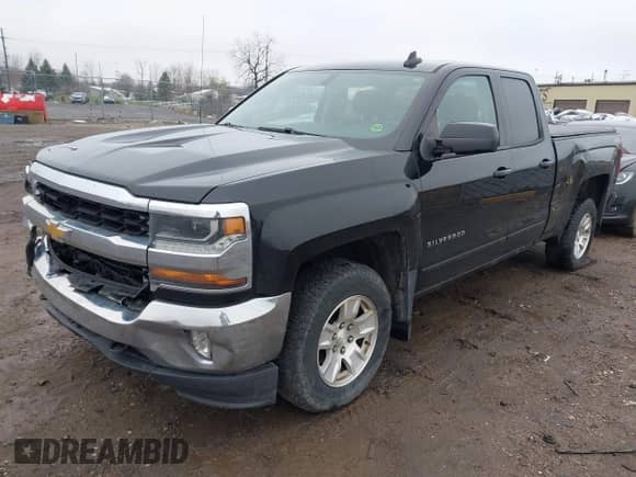 2017 Chevrolet Silverado 1500 LT with VIN 1GCVKREH6HZ140208, listed as a IAAI auction lot 42000684 with 174,989 mi miles and . Bid and sale history available at DreamBid. Image 2.