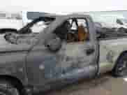 1998 Dodge Dakota SLT z VIN 1B7FL26X6WS656704, wystawiony jako IAAI lot #41418285 z przebiegiem Nie podano mil oraz . Historia ofert i sprzedaży dostępna na DreamBid. Obrazek 6.