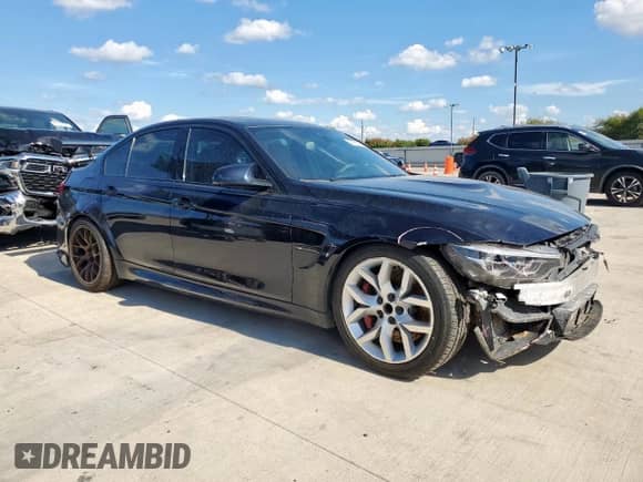 2018 BMW M3 CS с VIN WBS8M9C58J5L00059, выставлен на аукционе Copart как лот 82129015 с пробегом 66 347 миль миль и Списание • Salvage title. История ставок и продаж доступна на DreamBid. Изображение 4.