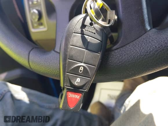 2019 Ram 1500 Express z VIN 1C6RR7KTXKS638672, wystawiony jako IAAI lot #42823121 z przebiegiem 83 486 mil mil oraz . Historia ofert i sprzedaży dostępna na DreamBid. Obrazek 11.