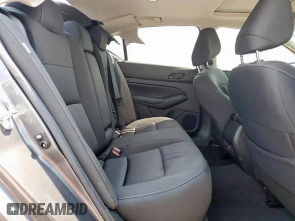 2024 Nissan Altima SV z VIN 1N4BL4DV6RN311726, wystawiony jako Copart lot #68144475 z przebiegiem 37 214 mil mil oraz Szkoda całkowita • Salvage title. Historia ofert i sprzedaży dostępna na DreamBid. Obrazek 10.