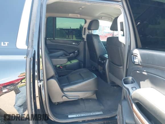 2019 Chevrolet Suburban LT с VIN 1GNSCHKC1KR396161, выставлен на аукционе IAAI как лот 43051943 с пробегом 147 521 миль миль и . История ставок и продаж доступна на DreamBid. Изображение 8.
