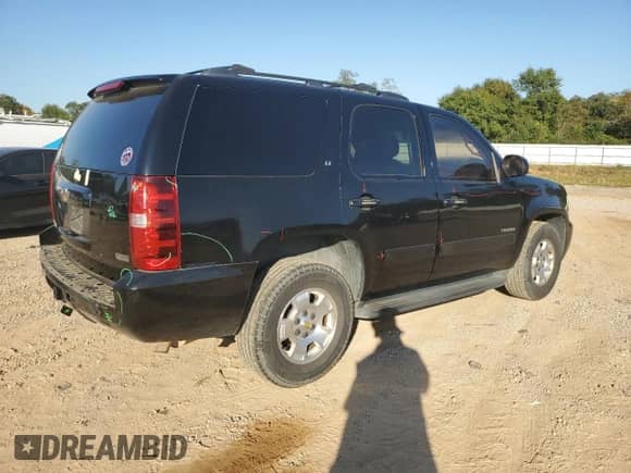 2011 Chevrolet Tahoe LT с VIN 1GNSCBE07BR128830, выставлен на аукционе Copart как лот 82393635 с пробегом 197 673 миль миль и Списание • Salvage title. История ставок и продаж доступна на DreamBid. Изображение 3.