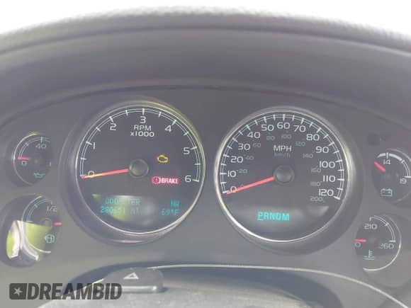 2012 Chevrolet Suburban LT с VIN 1GNSCJE08CR211338, выставлен на аукционе IAAI как лот 42504213 с пробегом 280 651 миль миль и . История ставок и продаж доступна на DreamBid. Изображение 7.