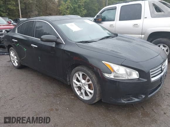 2014 Nissan Maxima S z VIN 1N4AA5AP9EC905908, wystawiony jako IAAI lot #43253021 z przebiegiem 118 012 mil mil oraz . Historia ofert i sprzedaży dostępna na DreamBid. Obrazek 1.