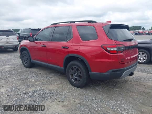 2024 Honda Pilot TrailSport с VIN 5FNYG1H6XRB027721, выставлен на аукционе IAAI как лот 42897840 с пробегом Не указан миль и . История ставок и продаж доступна на DreamBid. Изображение 3.