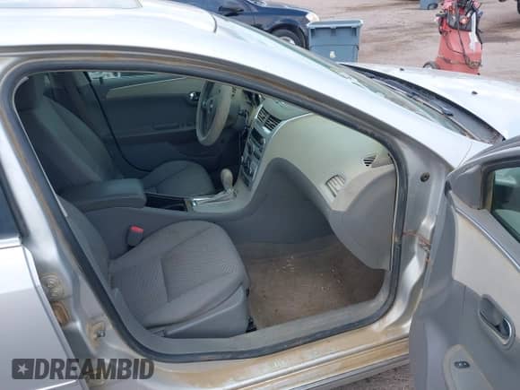 2009 Chevrolet Malibu 1LT с VIN 1G1ZH57B79F106081, выставлен на аукционе IAAI как лот 42818814 с пробегом 255 070 миль миль и . История ставок и продаж доступна на DreamBid. Изображение 5.