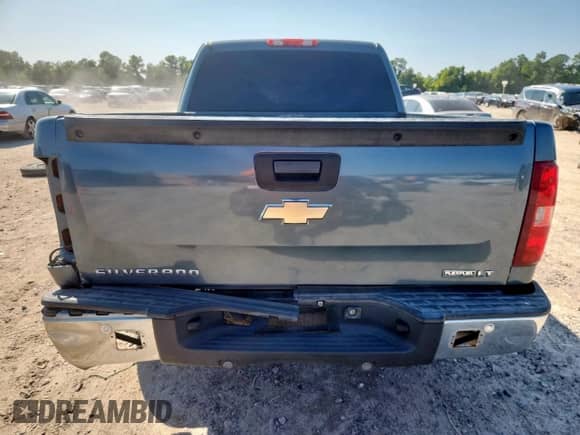 2012 Chevrolet Silverado 1500 LS z VIN 3GCPCREA9CG157053, wystawiony jako Copart lot #72037255 z przebiegiem 240 289 mil mil oraz Szkoda całkowita • Salvage title. Historia ofert i sprzedaży dostępna na DreamBid. Obrazek 6.