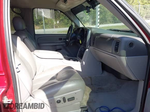 2005 Chevrolet Tahoe Z71 с VIN 1GNEK13TX5R254093, выставлен на аукционе IAAI как лот 43340126 с пробегом 224 116 миль миль и . История ставок и продаж доступна на DreamBid. Изображение 5.