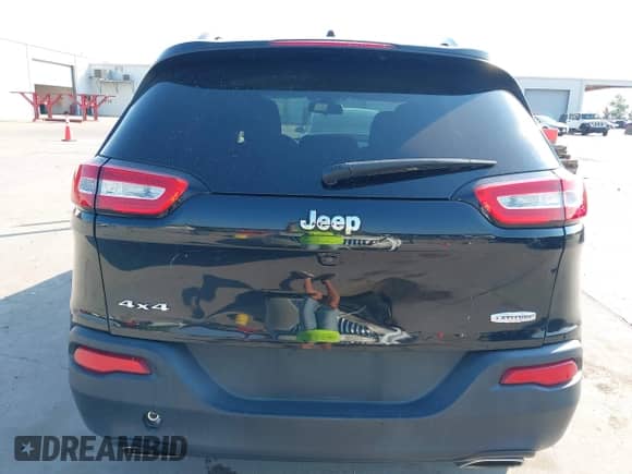 2016 Jeep Cherokee Latitude с VIN 1C4PJMCS6GW251886, выставлен на аукционе IAAI как лот 43208251 с пробегом 108 670 миль миль и . История ставок и продаж доступна на DreamBid. Изображение 16.