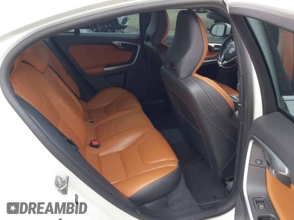 2015 Volvo S60 T6 Drive-E with VIN YV149MFK1F2366869, listed as a IAAI auction lot 41452923 with 98,005 mi miles and . Bid and sale history available at DreamBid. Image 8.