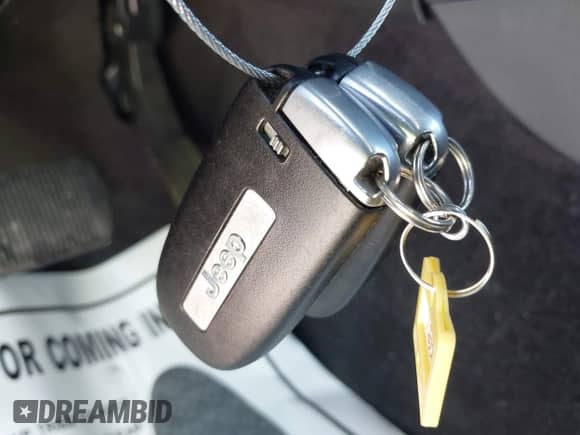 2017 Jeep Grand Cherokee Laredo with VIN 1C4RJFAG6HC671217, listed as a IAAI auction lot 42948865 with 86,856 mi miles and . Bid and sale history available at DreamBid. Image 11.