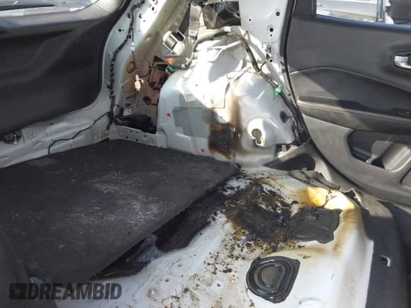 2021 Jeep Compass Limited with VIN 3C4NJCCB1MT514255, listed as a IAAI auction lot 43130803 with 95,253 mi miles and . Bid and sale history available at DreamBid. Image 6.