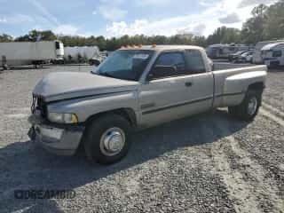 1998 Dodge 3500 z VIN 1B7MC3361WJ242194, wystawiony jako Copart lot #78511124 z przebiegiem 448 321 mil mil oraz Szkoda całkowita • Salvage title. Historia ofert i sprzedaży dostępna na DreamBid. Obrazek 1.