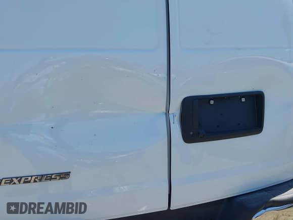 2024 Chevrolet Express Cargo с VIN 1GCWGAFP2R1279801, выставлен на аукционе IAAI как лот 42847246 с пробегом 11 611 миль миль и . История ставок и продаж доступна на DreamBid. Изображение 6.