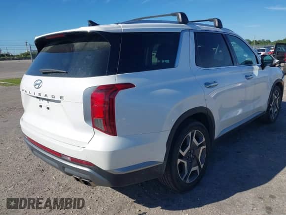 2023 Hyundai Palisade SEL с VIN KM8R44GE6PU519606, выставлен на аукционе IAAI как лот 41744800 с пробегом 22 551 миль миль и . История ставок и продаж доступна на DreamBid. Изображение 4.