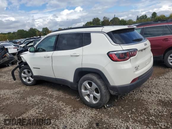 2019 Jeep Compass Latitude с VIN 3C4NJDBB7KT661104, выставлен на аукционе Copart как лот 81706265 с пробегом 113 251 миль миль и Списание • Salvage title. История ставок и продаж доступна на DreamBid. Изображение 2.