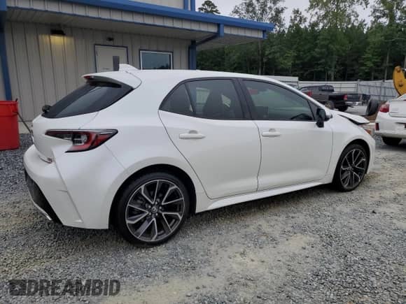 2019 Toyota Corolla SE with VIN JTNK4RBE7K3060767, listed as a Copart auction lot 69775125 with 61,483 mi miles and Salvage title. Bid and sale history available at DreamBid. Image 3.